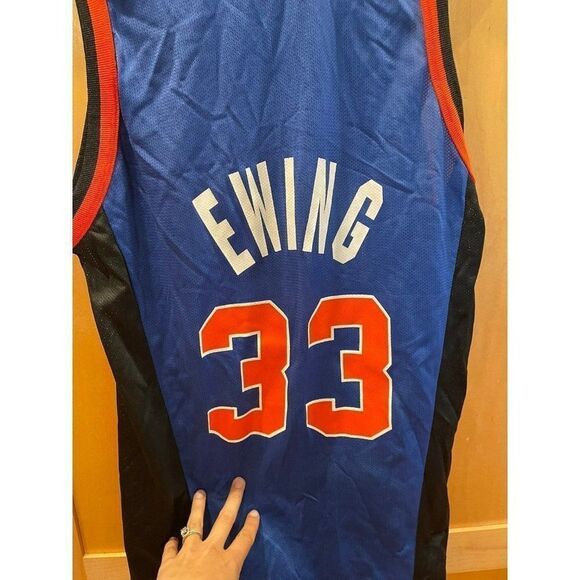 Champion vintage New York Knicks Patrick Ewing jersey - Picture 10 of 13
